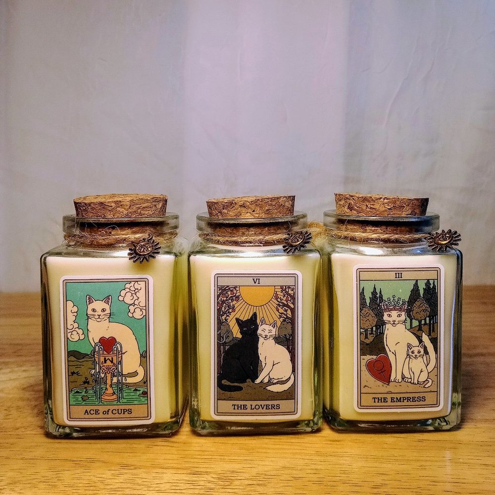 Cat tarot candle mystery box- Random cat tarot card candles- 100% soy wax- 3.4oz